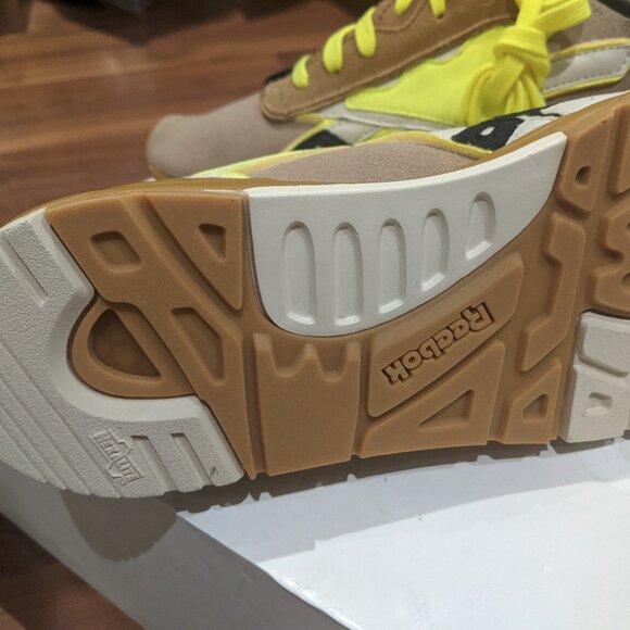 Reebok x Victoria Beckham sneakers - Picture 2 of 3